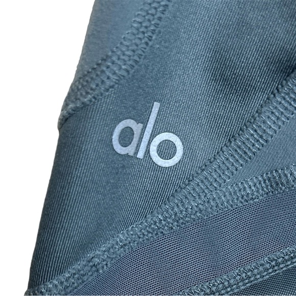 ALO Yoga High Waisted Blue Mesh Leggings Size XS - Picture 1 of 7